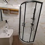 Izabela - - Zator Homestay