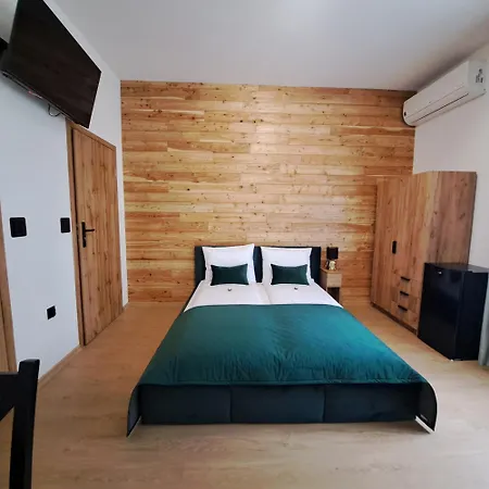 Izabela - - Zator Homestay Graboszyce